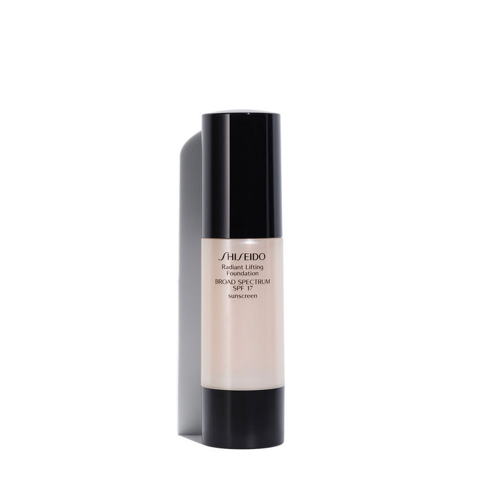 Kem nền dạng lỏng Radiant Lifting Foundation, O60 Kem nền dạng lỏng Radiant Lifting Foundation, O60