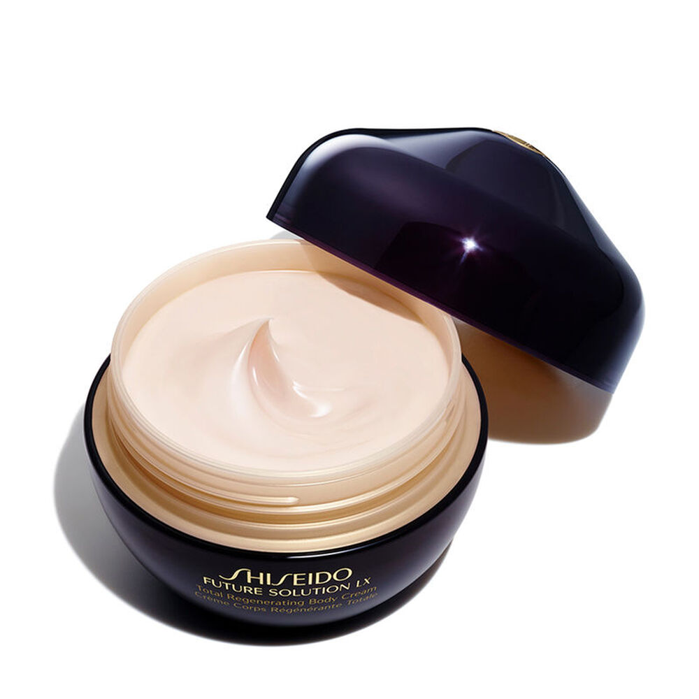 Kem dưỡng thể Future Solution LX Total Regenerating Body Cream