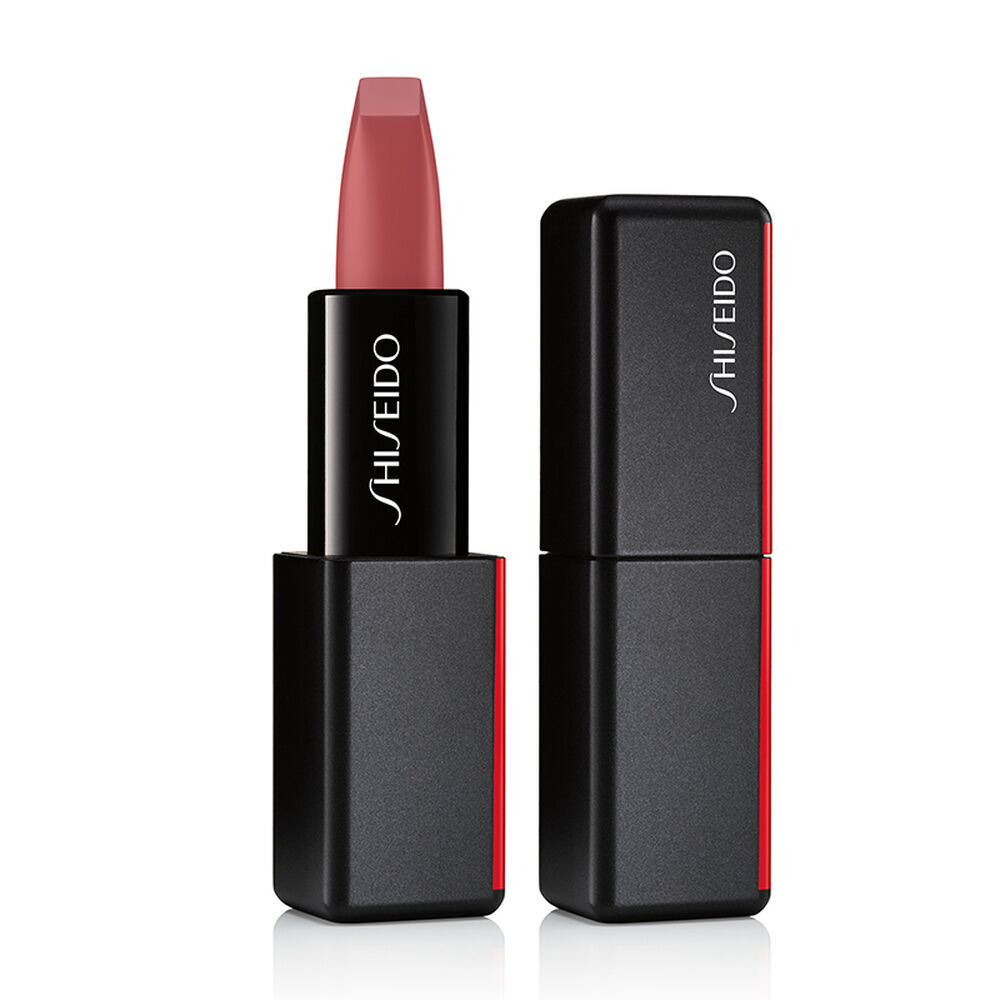 Nét đẹp thời thượng và sang trọng đến từ son lì ModernMatte Powder Lipstick. Với chất kem bột siêu mịn, độ bám cao, không gây khô môi hoặc mất nước. Đôi môi sẽ tạo nên ấn tượng đặc biệt khiến người nhìn phải ngẩn ngơ và đánh giá cao người sử dụng son.