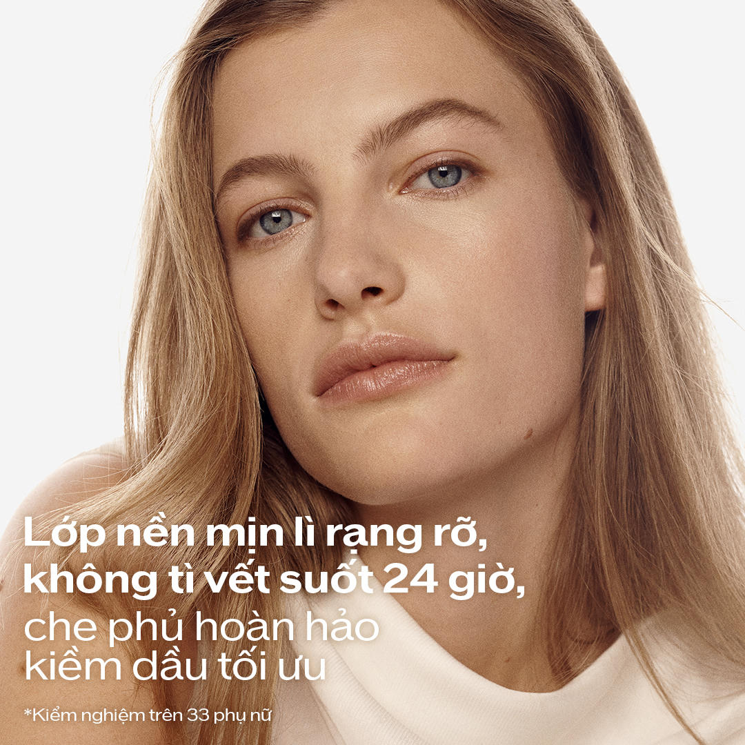24-hour* flawless Luminous Matte finish with shine-free coverage *Clinically tested on 33 women